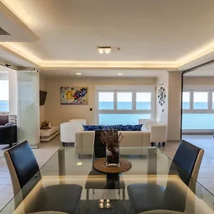 https://royal-executive-suite.es-andalucia.com